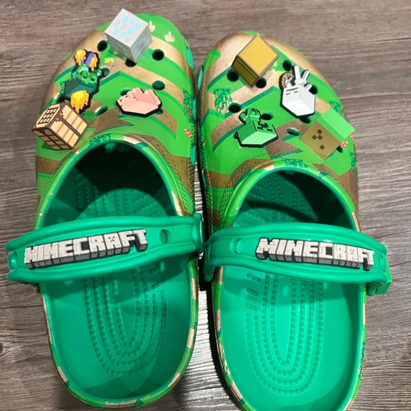 Minecraft Crocs - Picture 3 of 8